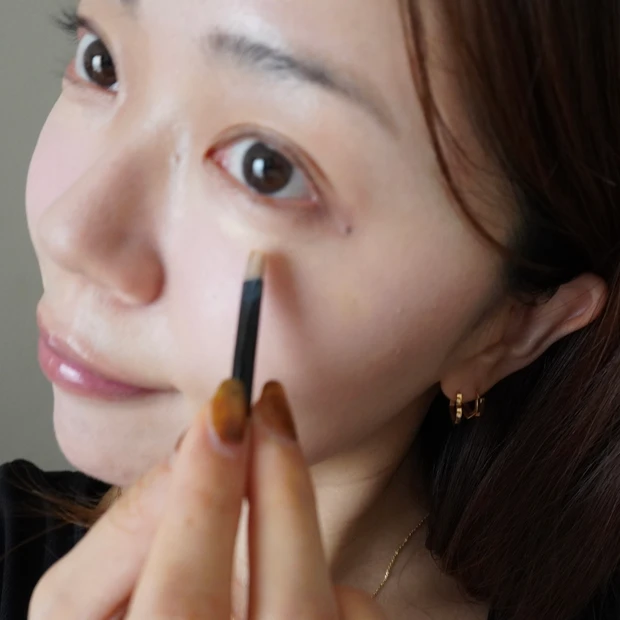 MAQUIA11月号掲載 鈴木えみさんのAIベースメイクのコンシーラーののせ方