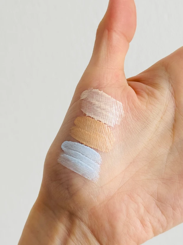 KATEのジュレリープコンシーラーのスウォッチ