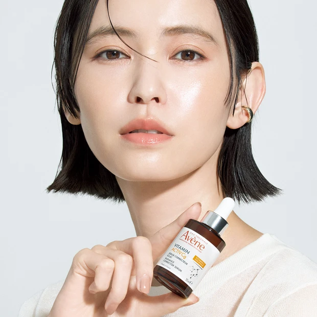 SUQQU メルティングパウダーブラッシュ 105 白空 SHIROZORA 51N-0S2DHhL._AC_SY200_QL15_.jpg