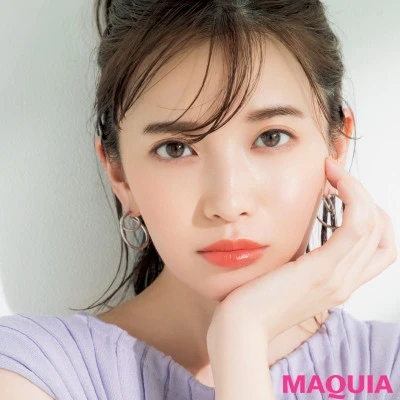 【2020年最新春メイク | トレンドアイテムやおすすめのやり方まとめ】中央重ね塗りでじゅわっと立体的に_1