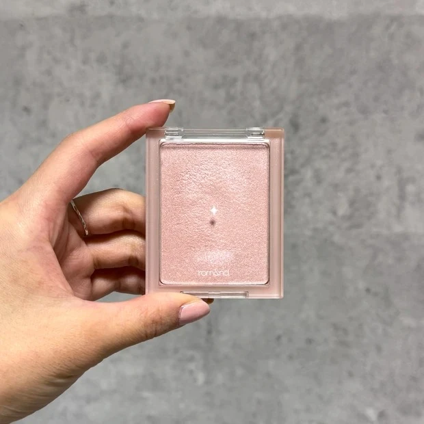 おすすめ韓国コスメハイライト rom&nd（ロムアンド） シースルーヴェールライター