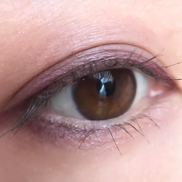 スック シグニチャーカラーアイズ126 遊光