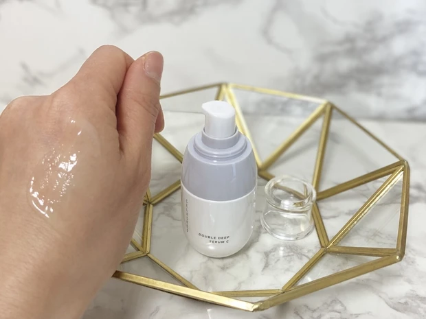 敏感肌でもピリピリしにくい！弱酸性のビタミンC美容液_4