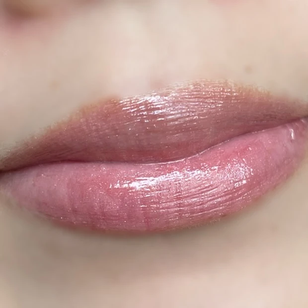 イヴサンローラン ホリデー限定リップ 22 ブルベ仕上がり