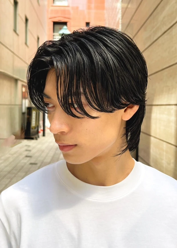チェ・ ボムギュ(TOMORROW X TOGETHER)風 髪型 ヘアスタイル センターパートウルフヘア サイド