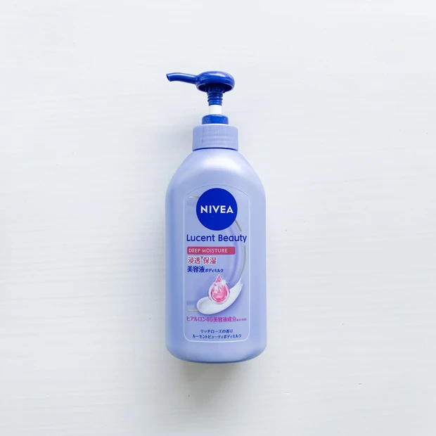 ニベア ルーセントビューティ ディープモイスチャー 浸透保湿美容液ボディミルクのボトル