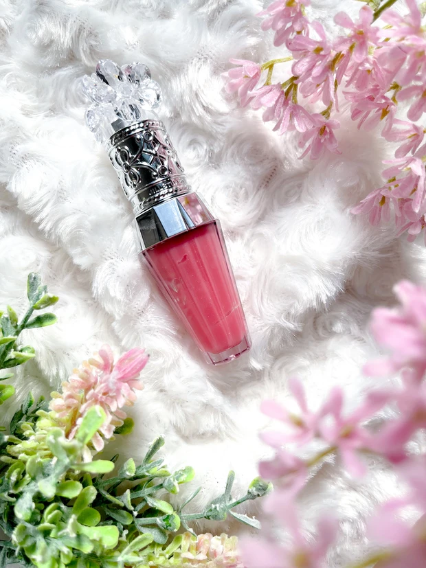 【JILLSTUART】お花のように可憐に彩る、うるつやリップ_1