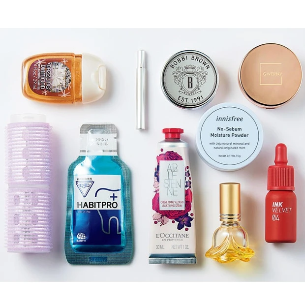 AKB48 本田仁美さんのポーチの中身