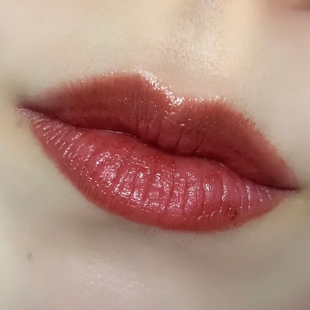 Visee（ヴィセ）RD450 金魚の恥じらい 使用イメージ