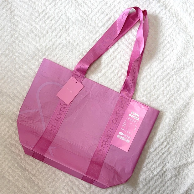 ロムアンド ピンクオフィス