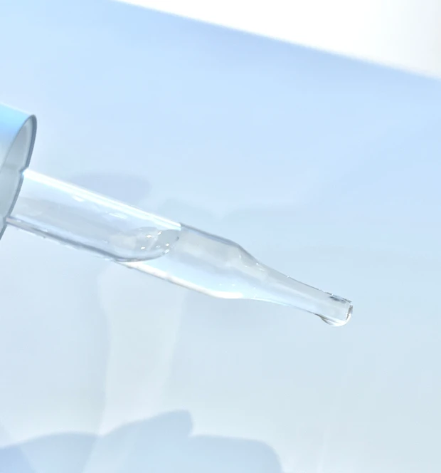 推しコス　マキアエディター　タカミブライトスポットB3＋　テクスチャー