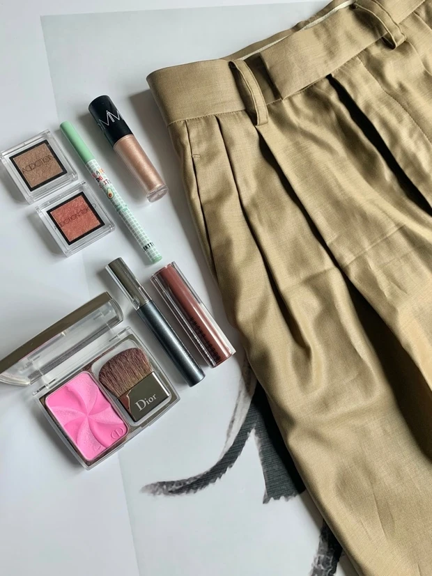 【自己紹介】MAQUIAブロガー3年目。リップが大好きAnnaです！_3_3