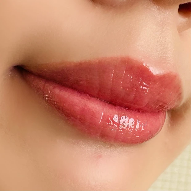 ウォンジョンヨのフォンダンリップの仕上がりイメージ(02 メルティングフィグ)