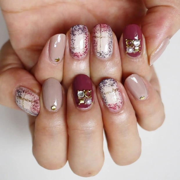 セルフでも〇〇を使えばリアルに！ ほっこり可愛いブランケットネイル【ギ☆…