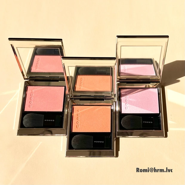 SUQQU メルティング パウダー ブラッシュ