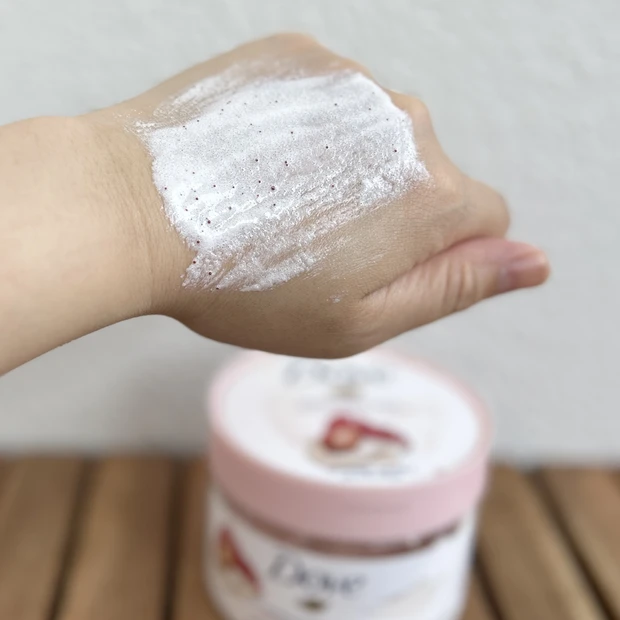 DOVE(ダヴ)　クリーミースクラブ ザクロ&シアバター