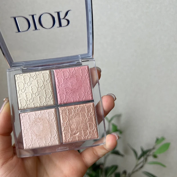 ディオール バックステージ フェイスグロウパレット 004ローズゴールド