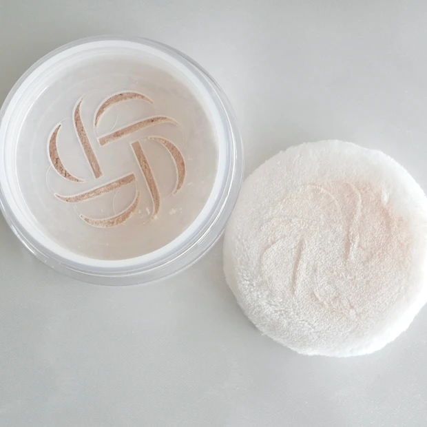 コスメデコルテ クリスマスコフレ ルースパウダー WHITE BLISS 08 cozy light 