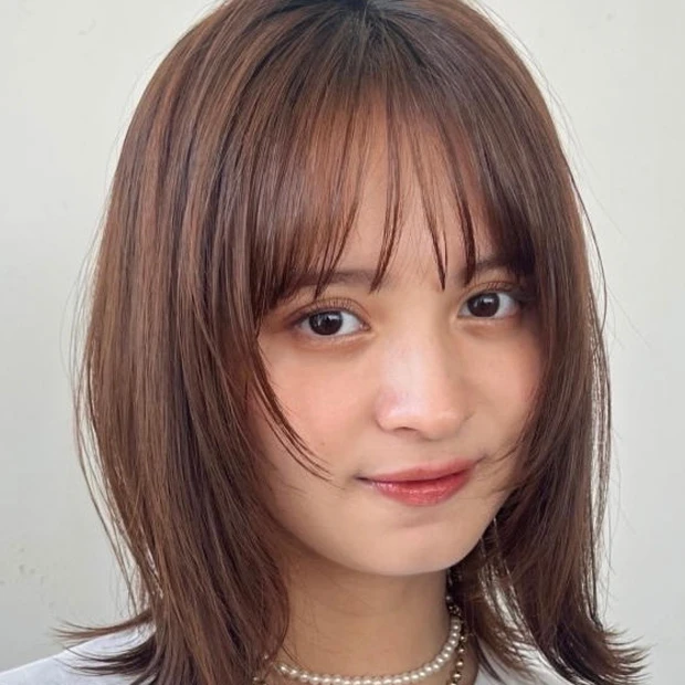 【外ハネロブ】簡単スタイリングで決まる！ 軽やかレイヤー×透明感カラーが大人可愛いロブヘア