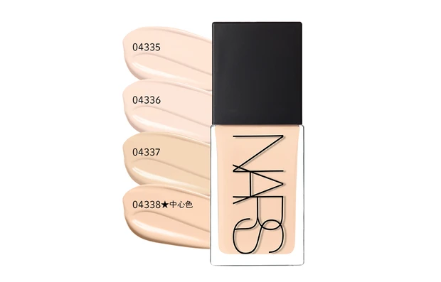 NARS ライトリフレクティング ファンデーション