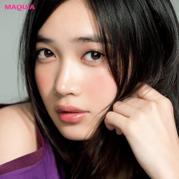 ラクして美人に！ 最新号付録「アイ＆チークなじませブラシ」でツヤ感のある…