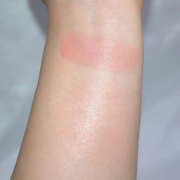 MiMC(エムアイエムシー)ミネラルスティックチーク 04 Innocence(イノセンス) スウォッチ