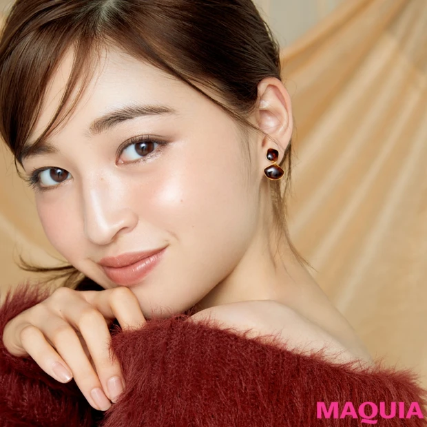 受賞コスメで開運メイク！ 地の星座は艶っぽい大人メイクで運気上昇