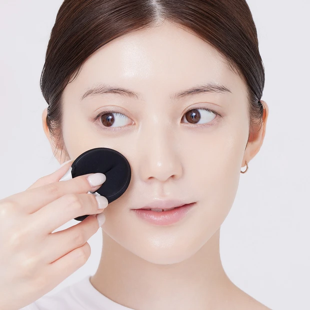 マキア　クッションファンデーション　塗り方　ロージーローザ　マルチファンデパフ 毛穴が目立つ場合