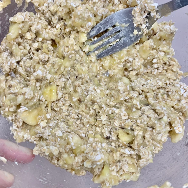 【ヘルシーおやつ】砂糖も小麦粉も油脂も不要！混ぜるだけの簡単オートミールクッキーが美味しすぎる【グルテンフリー】_2_1