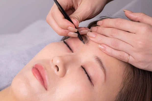 眉毛サロン　眉サロン　眉毛　眉　体験レポ　ハリウッドブロウリフト　HBL