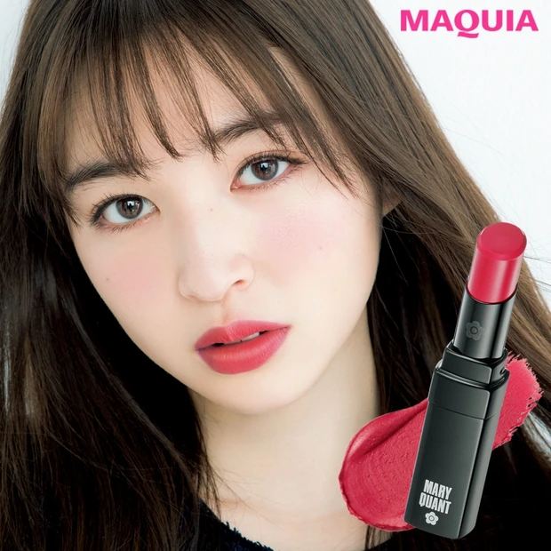 アクセサリーいらずの光沢感! ブルべ肌×ローズピンクのリップで華やぎUP…