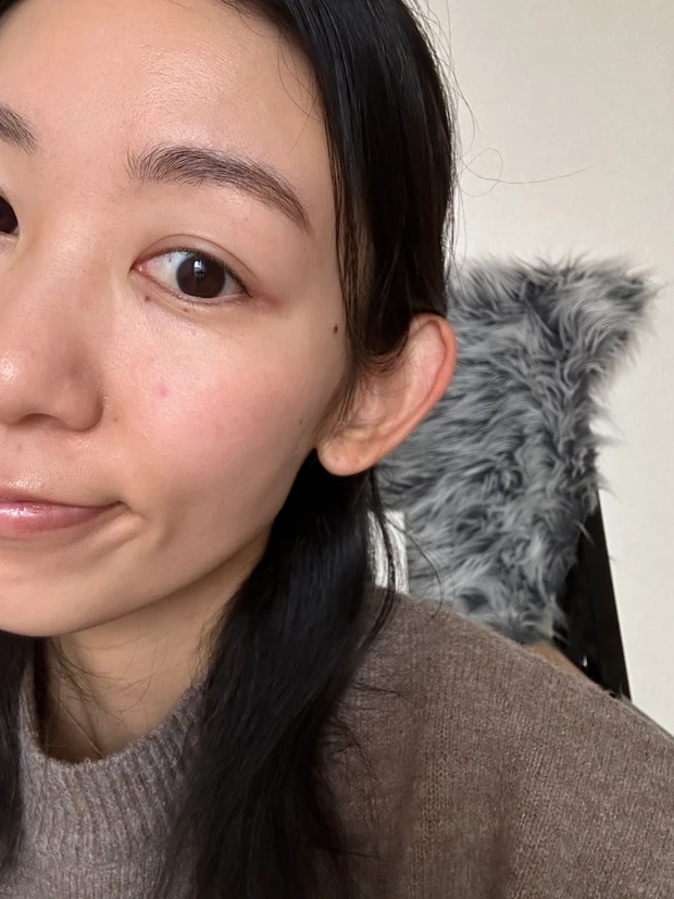 ポアレス肌　poreless primer プライマー　イニスフリー　ノーセバム ブラープライマー