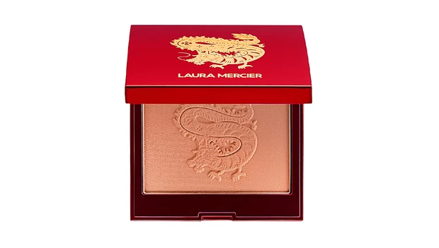 山本舞香のBeauty Script　2024年金運を上げる開運メイク　チーク