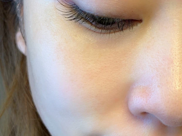 【新発売】粉感苦手派におすすめしたい、パウダー超えのなめらかさ！「コフレドール パウダレスウェット」_6_1