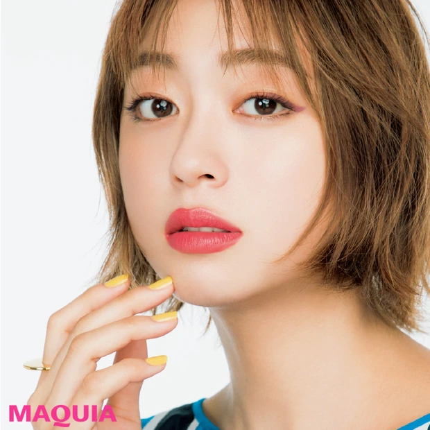 キャンディピンクでイエベ肌が映える！