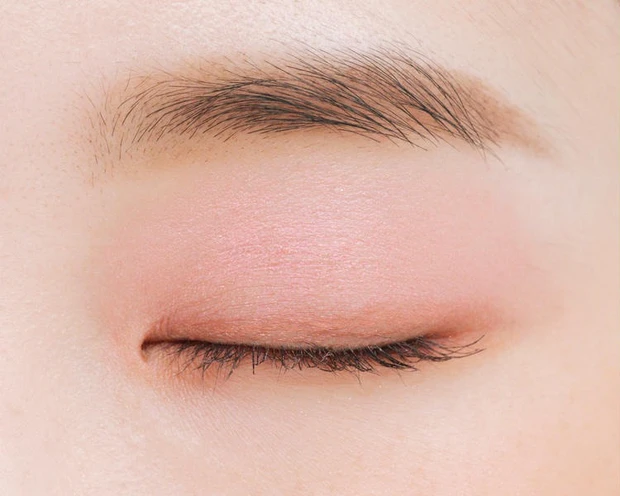 【初心者さん向け】アイシャドウの塗り方特集!基本から応用までプロの解説付きでご紹介_43_2