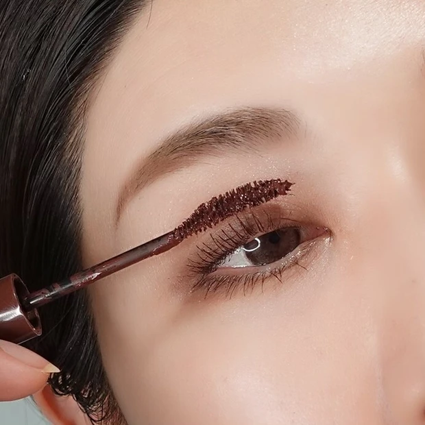 ディーアップ　パーフェクトエクステンションマスカラ for カール  チェリーブラウン 1本 1,650円（税込）