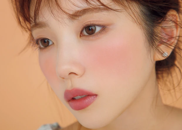 与田祐希さん ルノワール「ジャンヌ・サマリーの肖像」風メイク