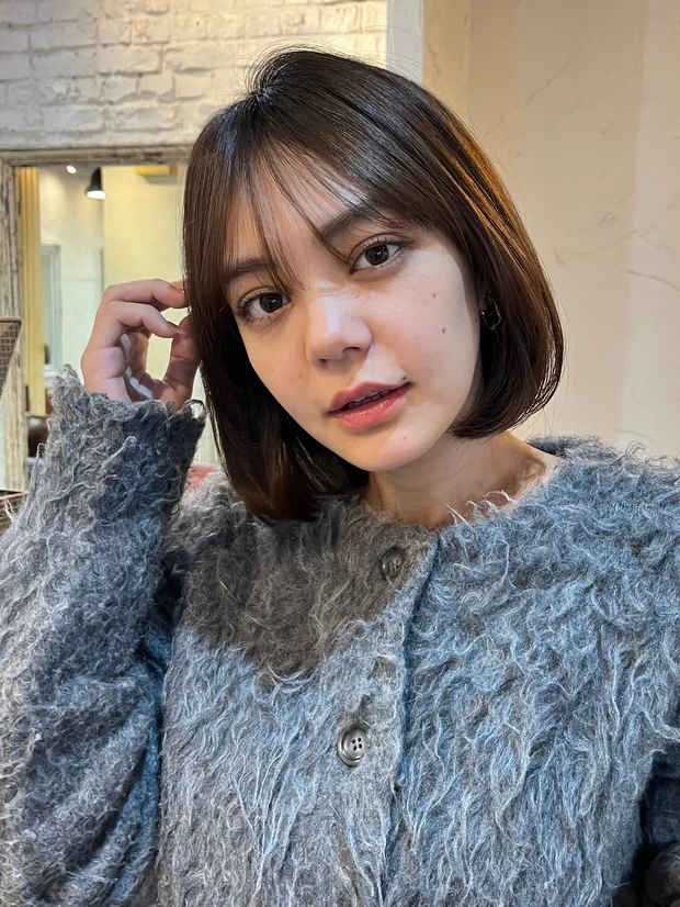 髪型　ボブ　ボブヘア　シースルーバング　スタイリング