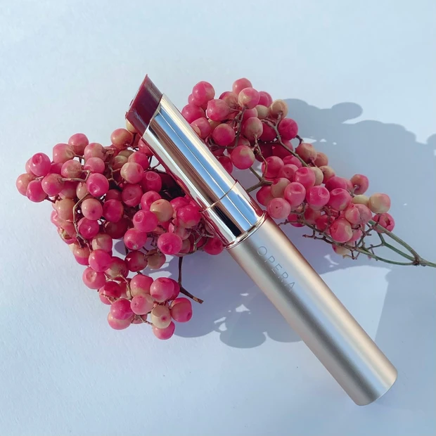 【数量限定】オペラの限定カラーで甘いダークカラーの唇に_4