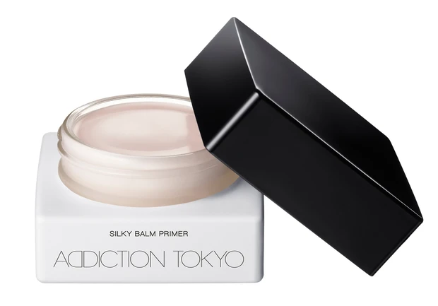 アディクションから待望のクッションファンデ！ 光を操る下地とともにデビュー_2