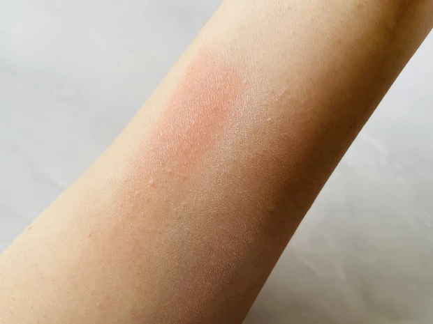 LUNASOLのカラーリンググレイズ 04 Rose Mood