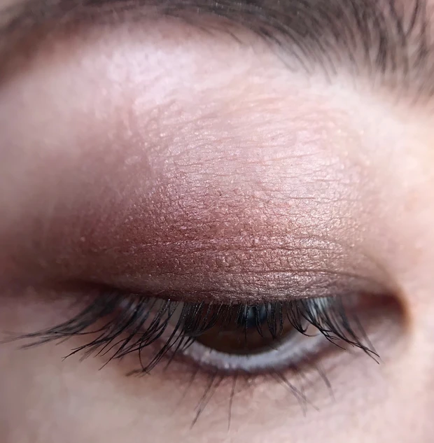 石鹸で落とせるのに発色も粉質も最高!
&beのパレットアイシャドウ_3_2