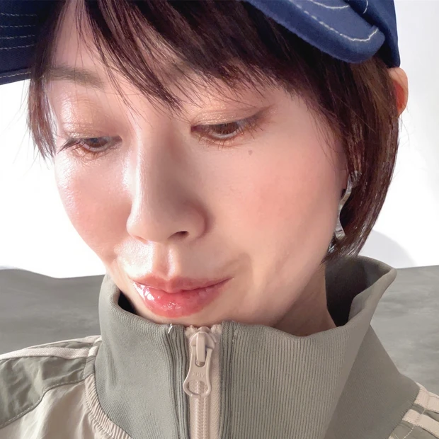 シグニチャーカラーアイズ14の30代ママメイク