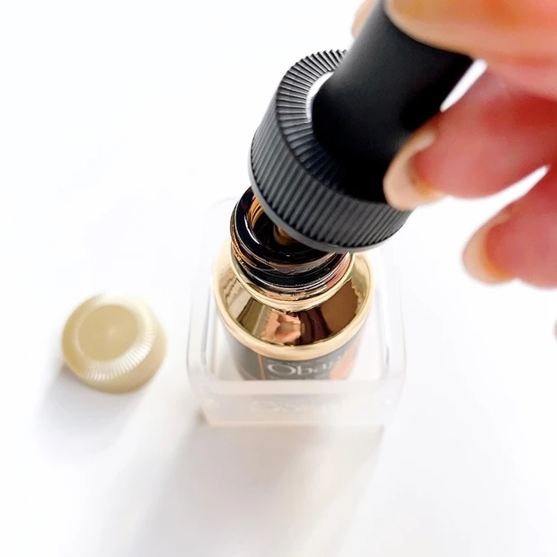 【MAQUIAベスコス殿堂入り】美容好きに愛されるアイテム［オバジCセラム NEO］今より一歩踏み込んだエイジングケアを考えている人におすすめしたい一品。
オバジの種類と選び方ついてもご紹介！_3_2