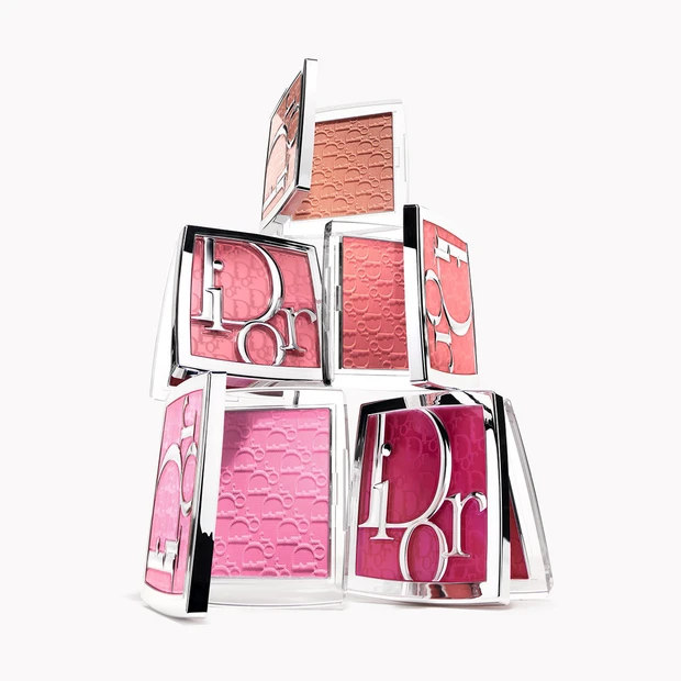 ディオールのバックステージ ラインから4つの新アイテムが登場【秋新色コスメ2025】