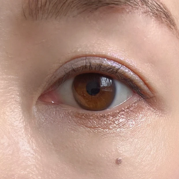 ROIさんメイク アイシャドウ