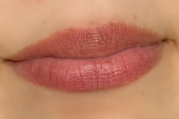 アールエムケー 落ちないリップ 色持ち検証