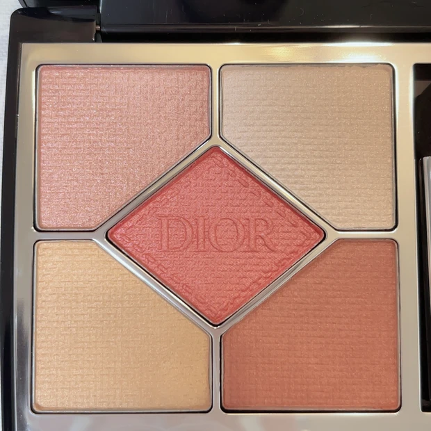 ディオールショウ サンク クルール 923の寄り