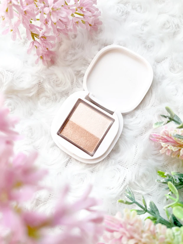 忙しい新生活のお助けアイシャドウ！指スワイプで可愛いをつくる_1